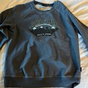 Patagonia long sleeve sweatshirt